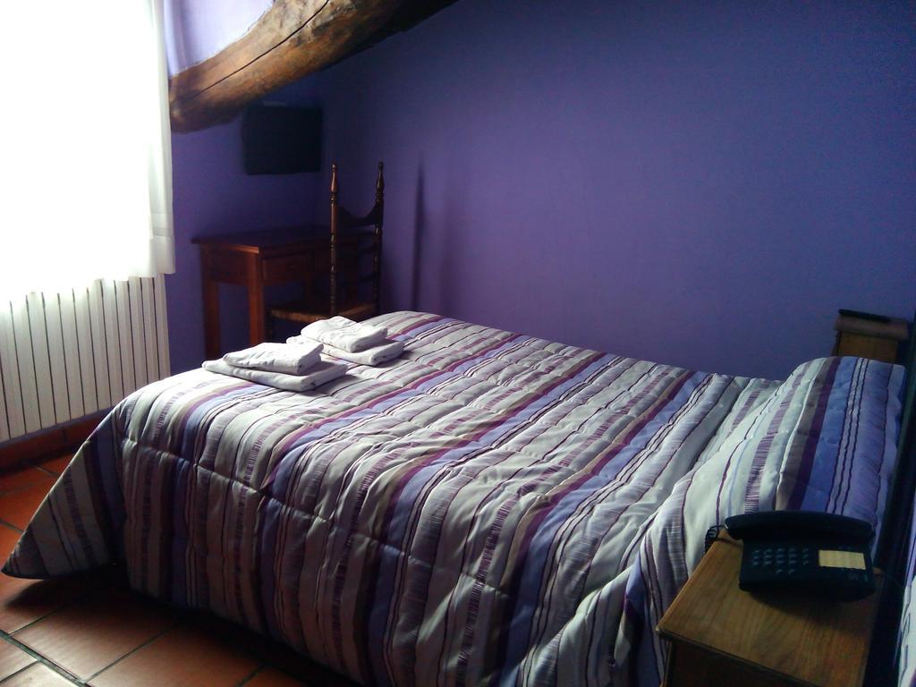 Hostal Venta Liara Allepuz Esterno foto