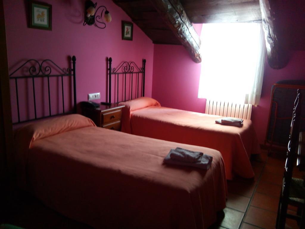 Hostal Venta Liara Allepuz Esterno foto