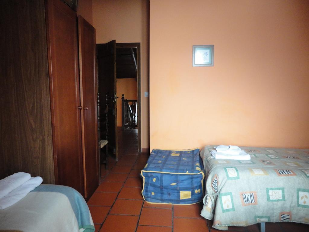 Hostal Venta Liara Allepuz Esterno foto