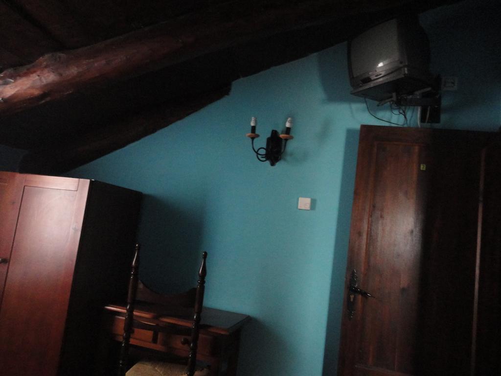 Hostal Venta Liara Allepuz Esterno foto