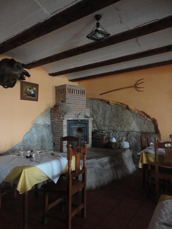 Hostal Venta Liara Allepuz Esterno foto