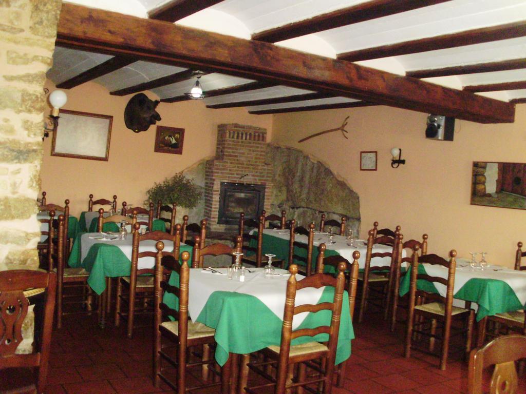 Hostal Venta Liara Allepuz Esterno foto