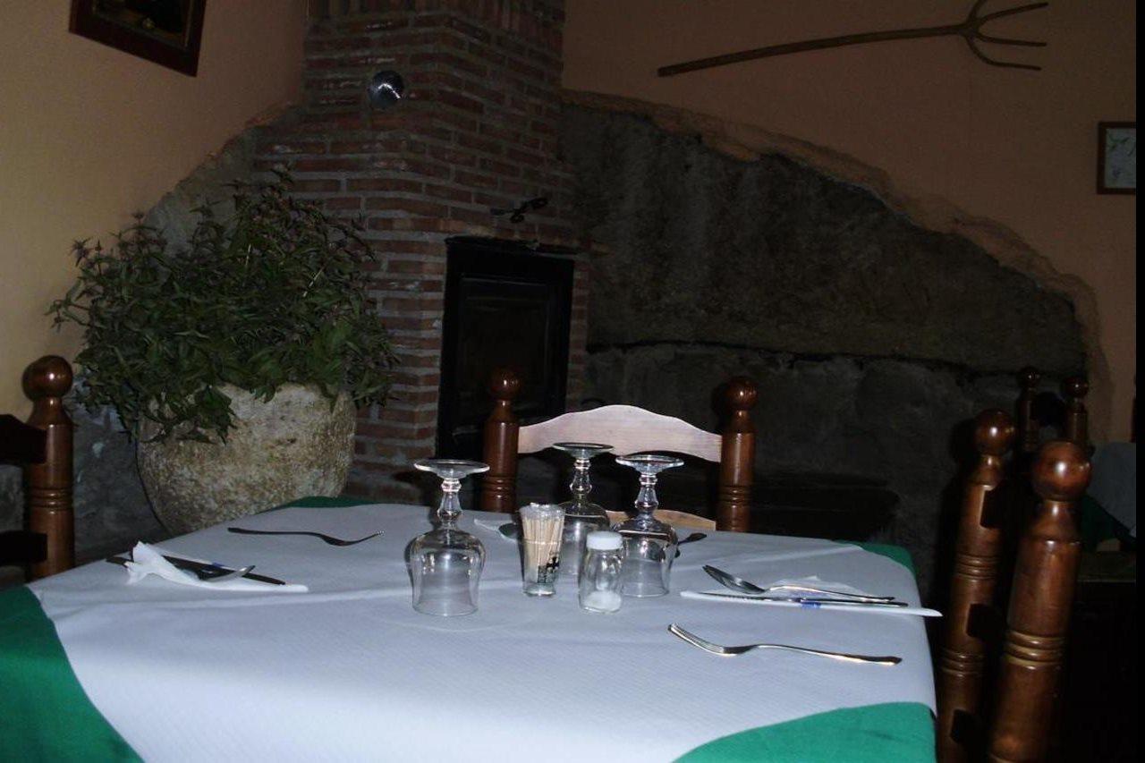 Hostal Venta Liara Allepuz Esterno foto