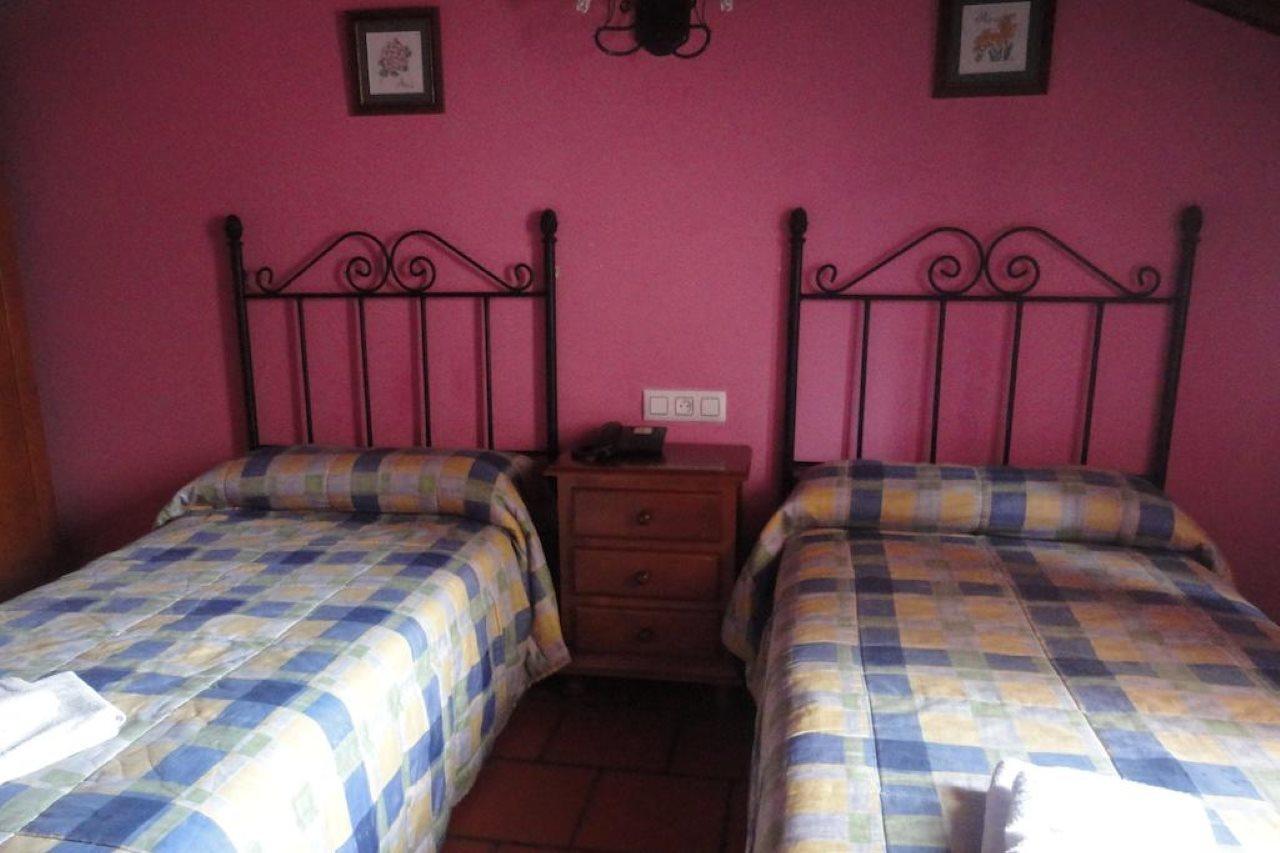 Hostal Venta Liara Allepuz Esterno foto